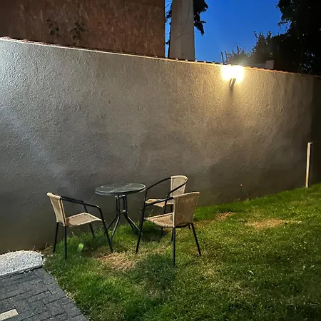 Ndl Apartment *
